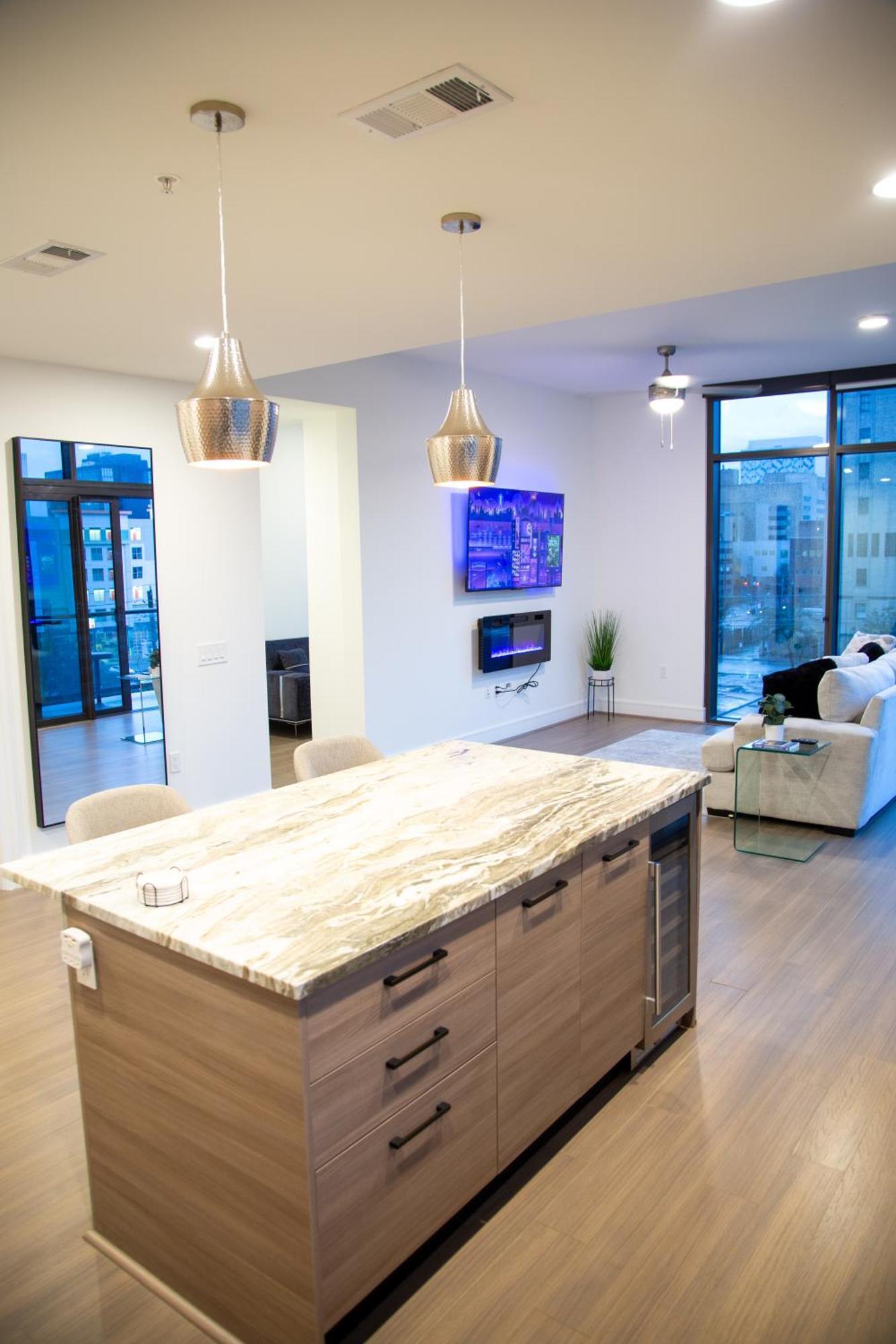Cozy Home Toyota Center Хюстън Екстериор снимка